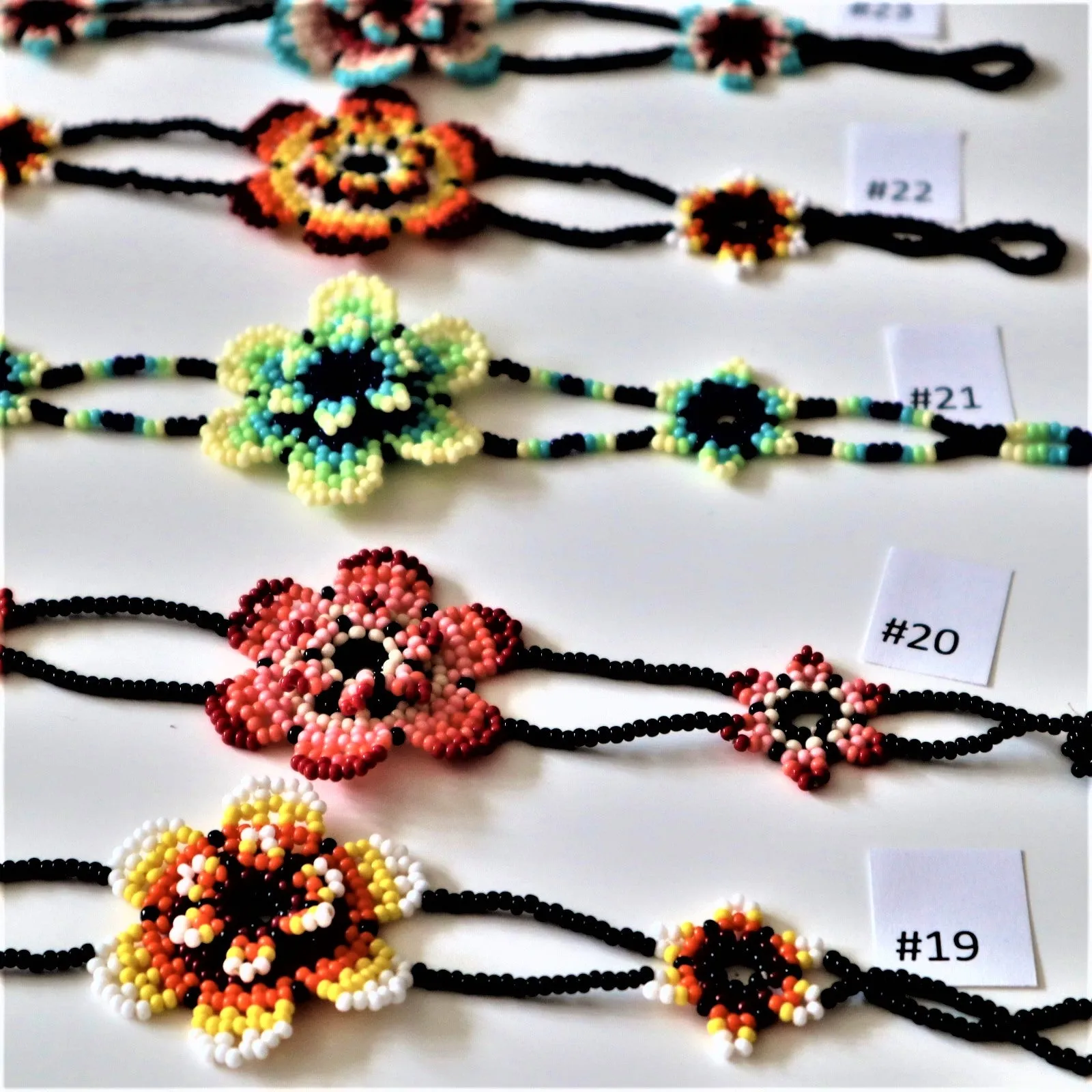 Beautiful Mexican Beaded Huichol Flower Bracelet