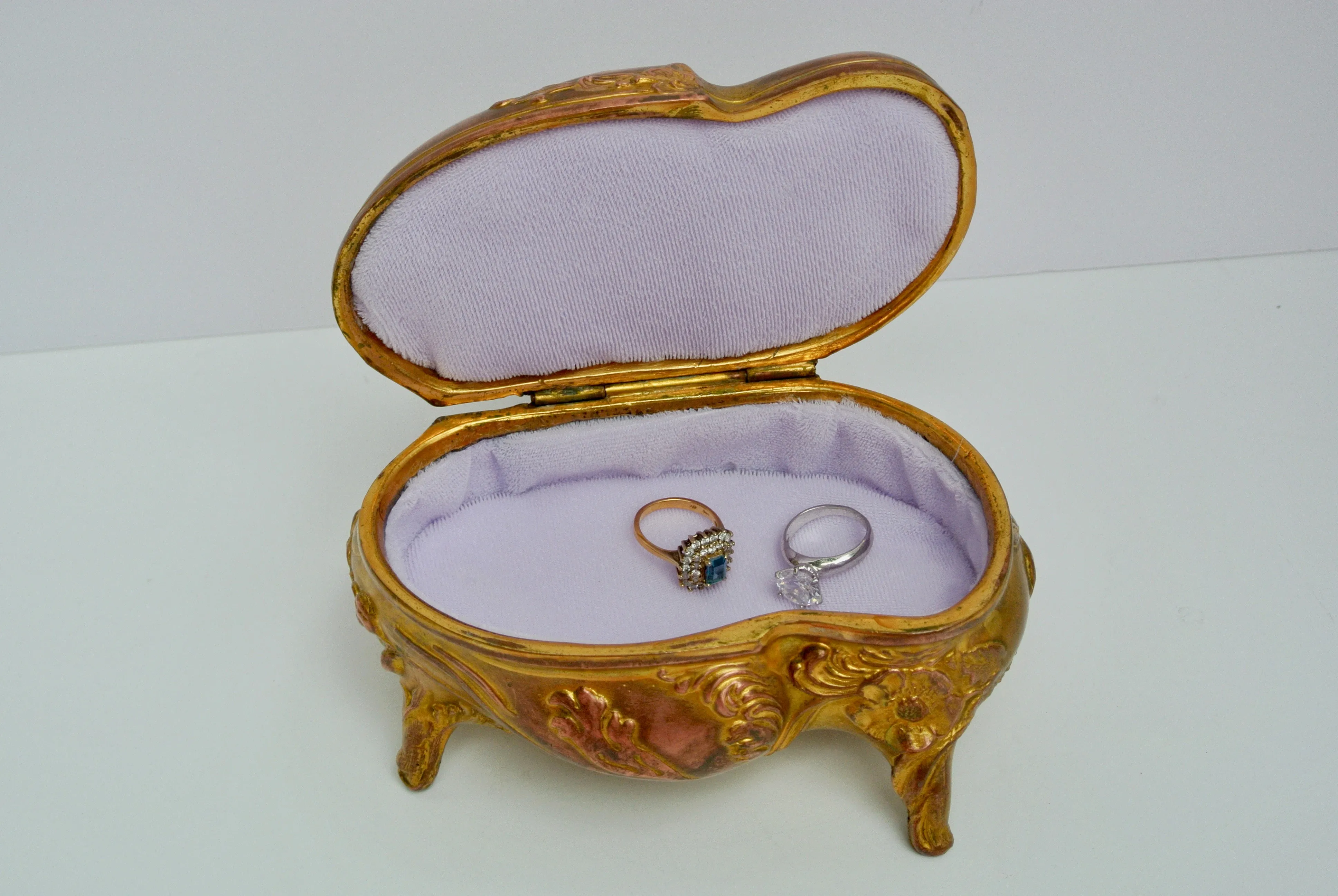 Fairytale in Lavender Ring Box