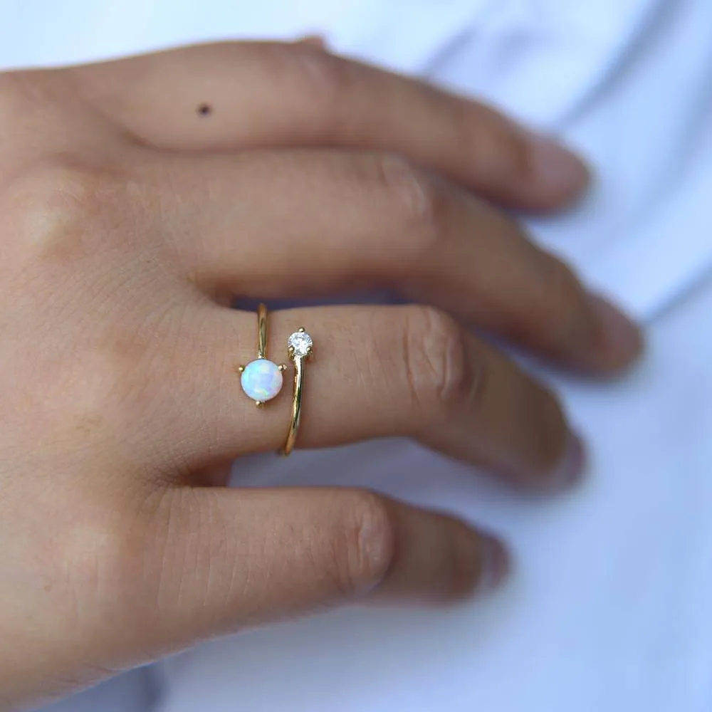 High quality AAA  CUBIC ZIRCONIA white fire opal stone Adjustable delicate ring