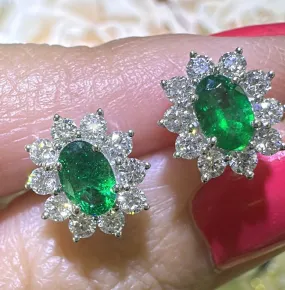 Ladies Green 1.38ct tw Emerald and Diamond Earrings