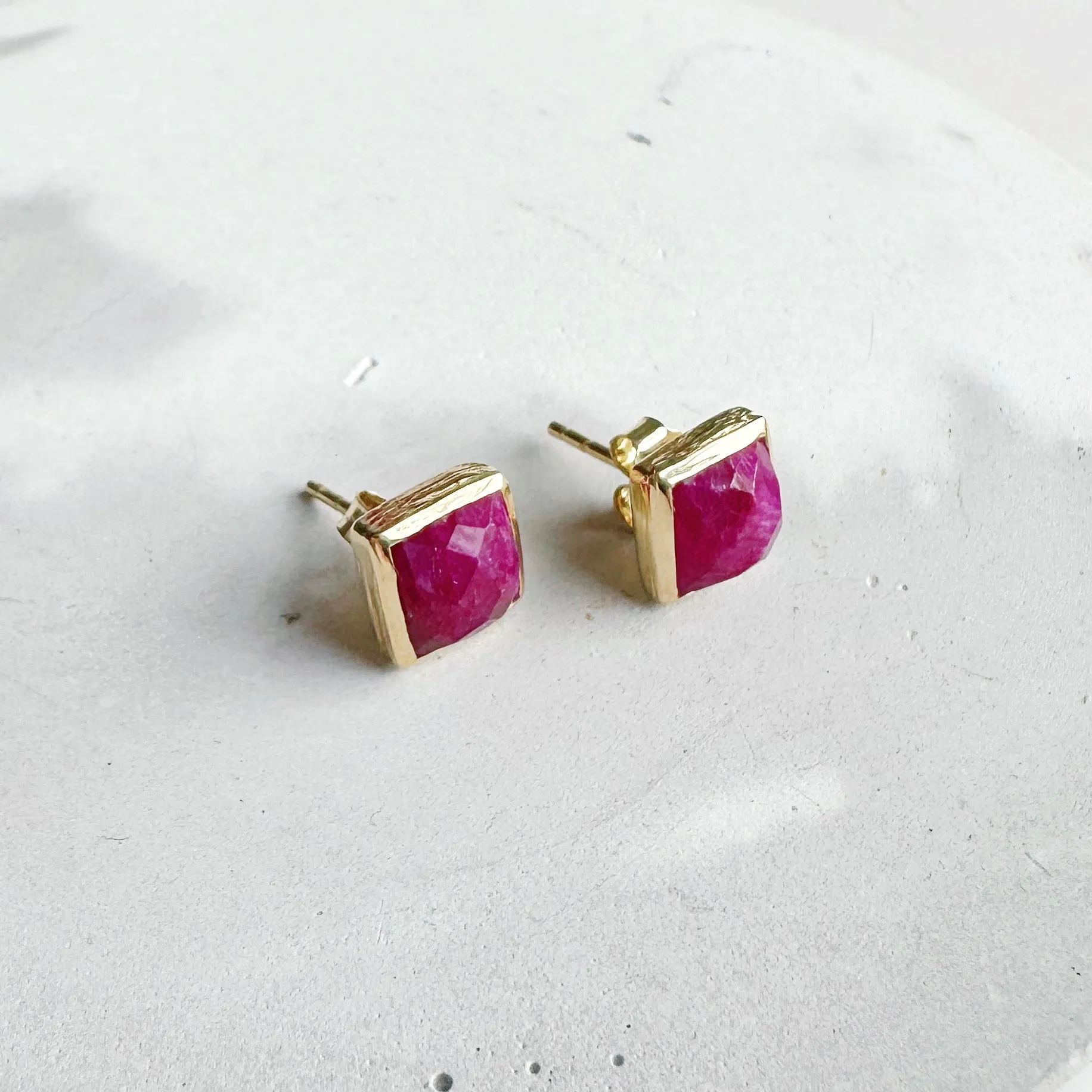 Square Gold Gemstone Stud Earrings: Ruby