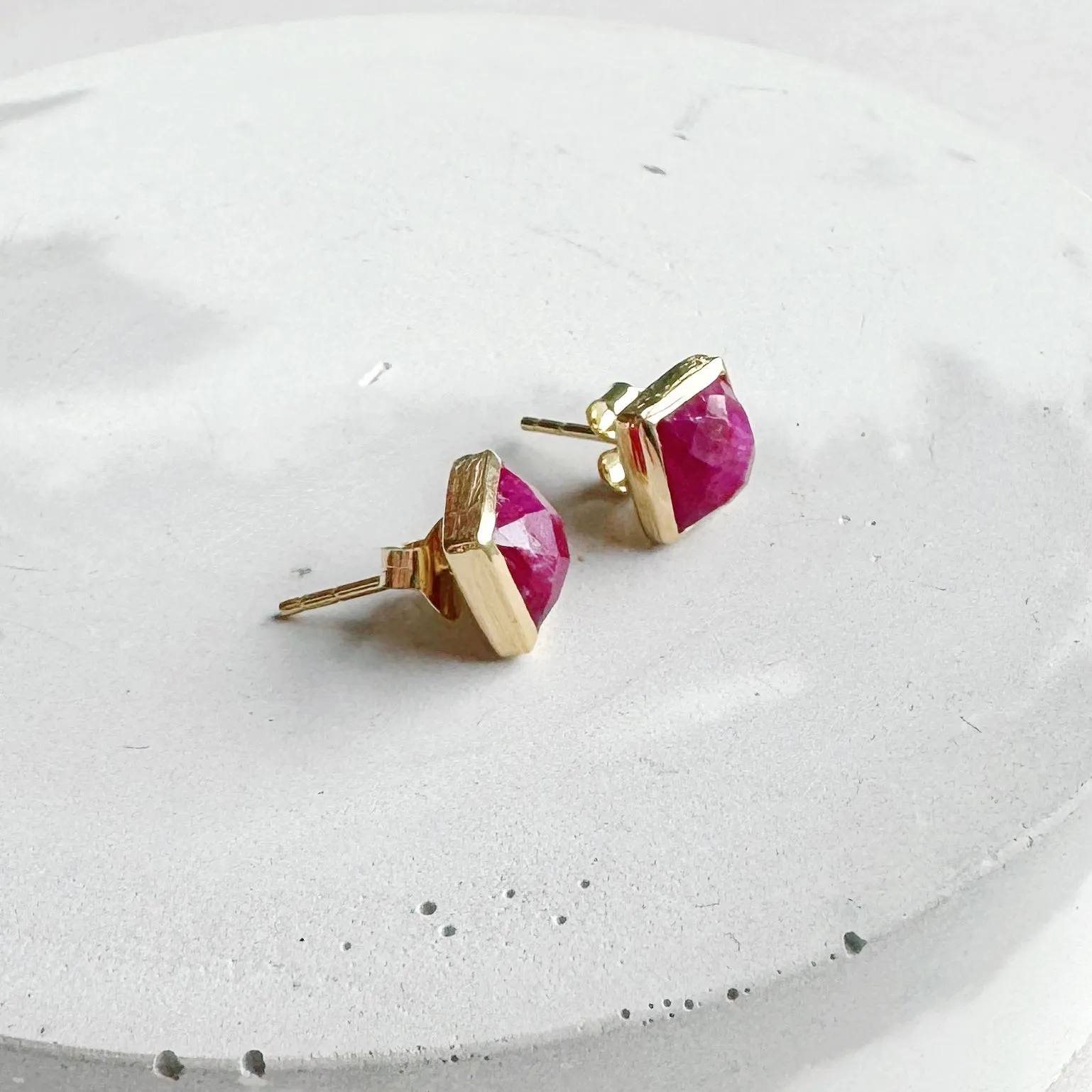 Square Gold Gemstone Stud Earrings: Ruby