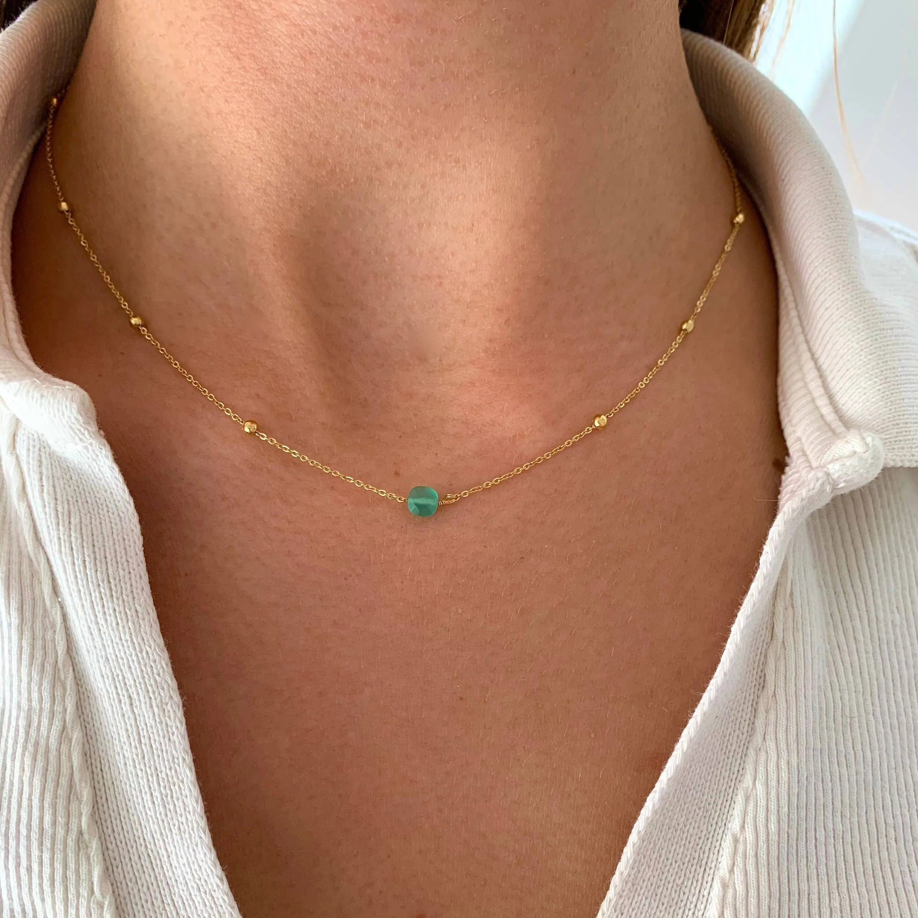 Victoire Collection Fine Green Agate Stone Pendant Necklace: Green agate