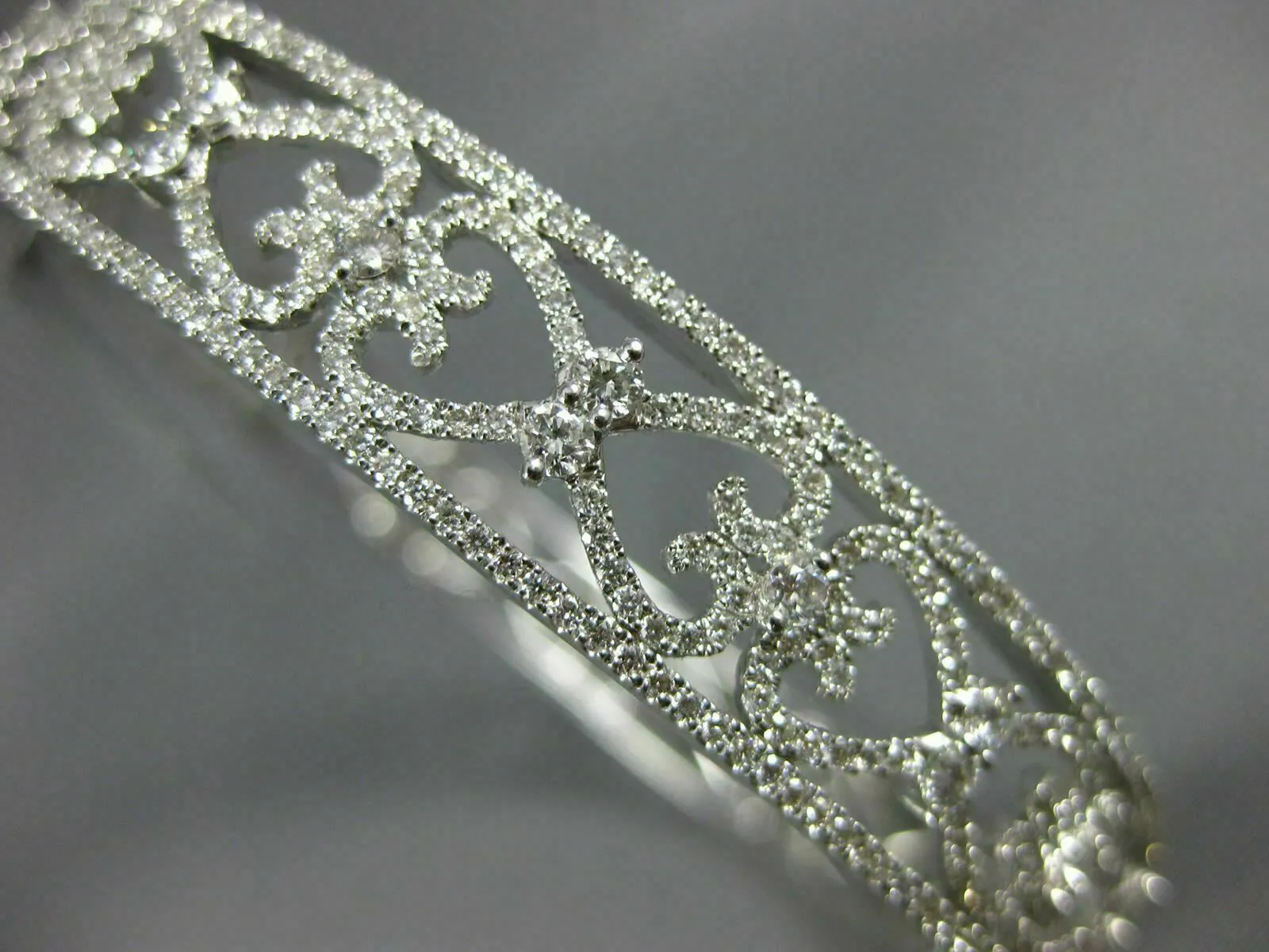 WIDE 1.79CT DIAMOND 18KT WHITE GOLD 3D OPEN FILIGREE MULTI HEART BANGLE BRACELET